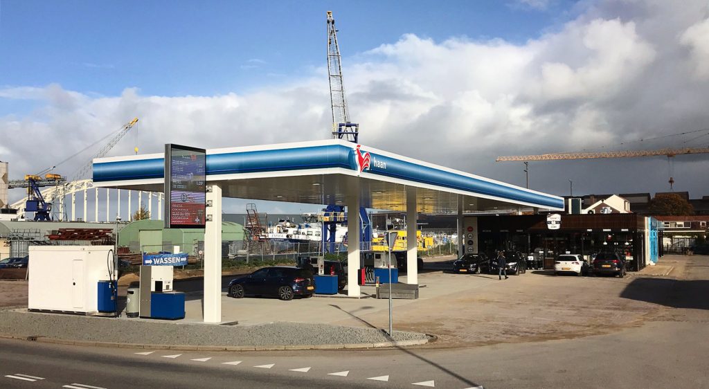 Nieuwbouw Haan tankstation in Hendrik Ido Ambacht Nieuwbouw Haan tankstation in Hendrik Ido Ambacht